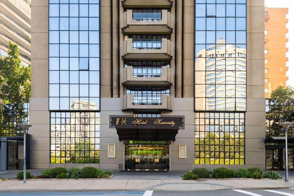 Wyndham Garden Santiago Hotel Exterior foto